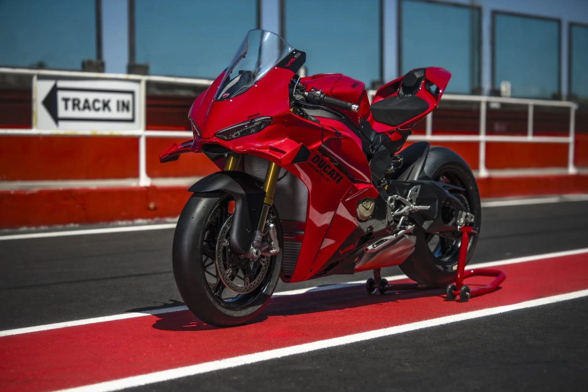 Ducati обновила Panigale V4 и V4 S