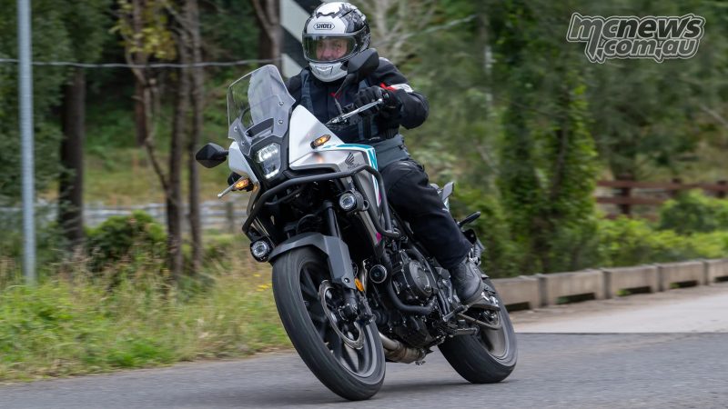 Honda NX500 E-Clutch: короткое знакомство с заметно более удобной версией