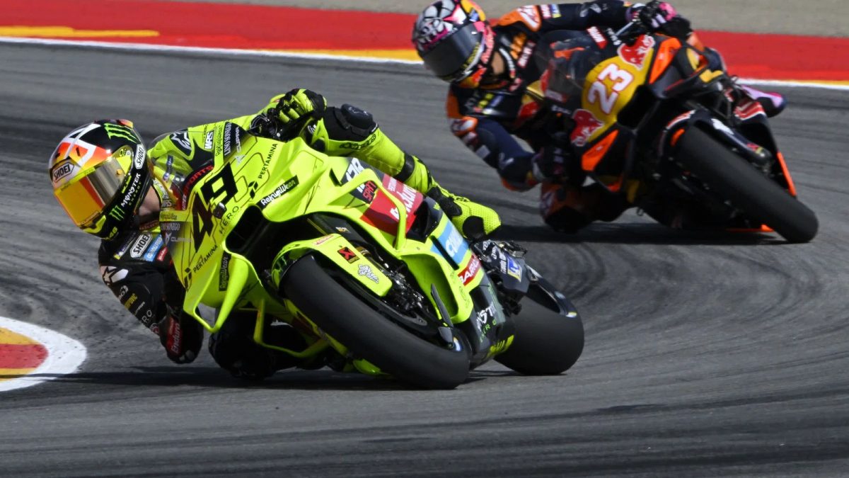 Ди Джаннантонио призвал дать всем гонщикам минимум тестов MotoGP перед 2027 годом