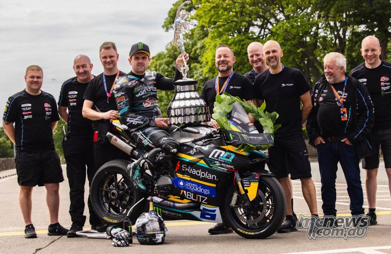 Вторая гонка Monster Energy Supersport TT