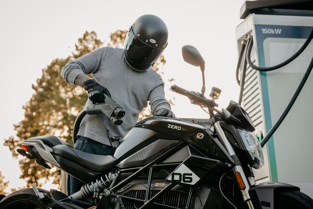 Zero Motorcycles готовит быструю DC-зарядку Level 3 к 2027 году
