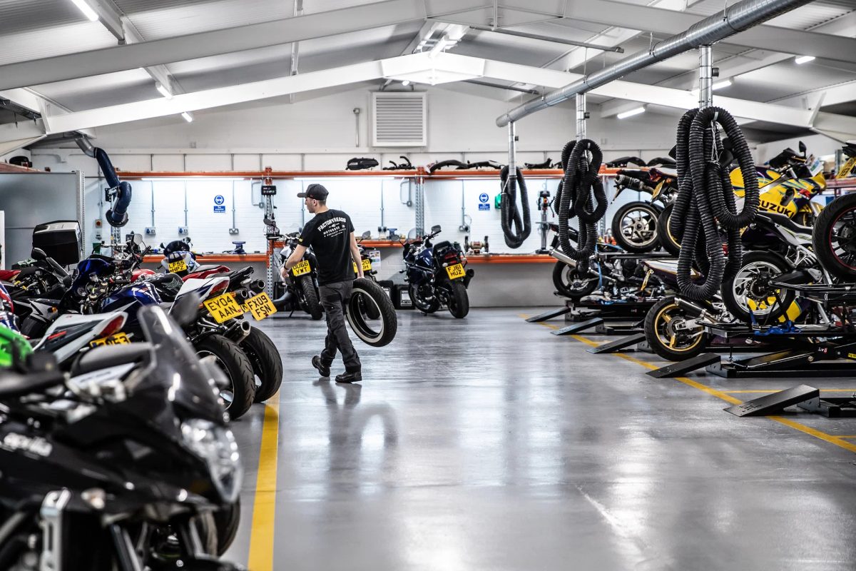 Крах SuperBike Factory оставил долг в £27,8 млн на фоне растущих убытков — фото 3