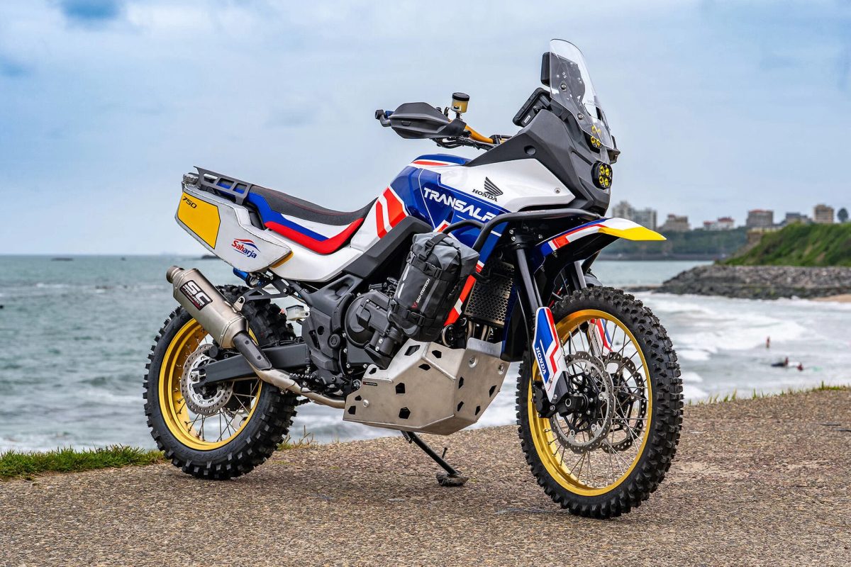 Honda CB750 Hornet выиграл конкурс кастомных мотоциклов, опередив XL750 Transalp