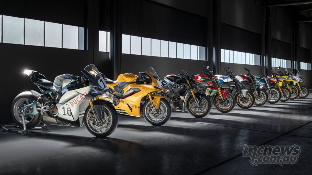 Ducati подошла к юбилейной программе как к проекту на стыке мотоциклов и дизайна: каждая ливрея Collection 100 переносит на