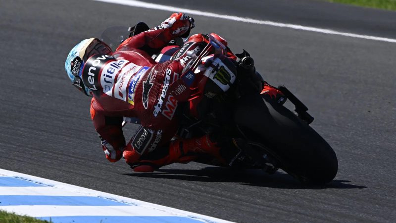 MotoGP в Австралии: Aprilia и Маркес задают темп в пятницу