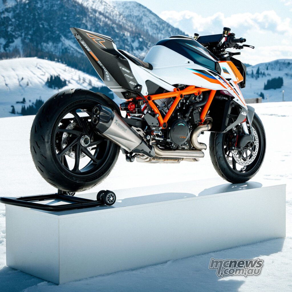 2026 KTM 1390 Super Duke RR — фото 3