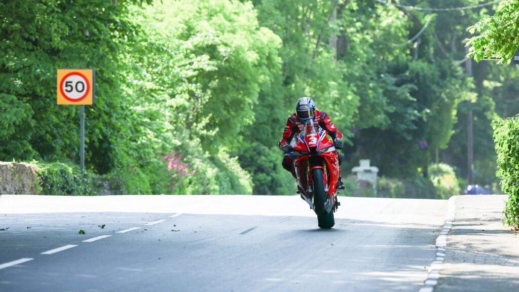 Дин Харрисон на Honda Superstock: круг 215 км/ч оказался всего в долях от его собственного ориентира во вторник в