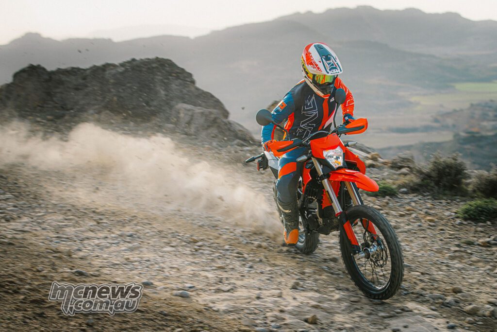 В 2027 году Freeride E оснащён регулируемым контролем тяги в составе электроники.