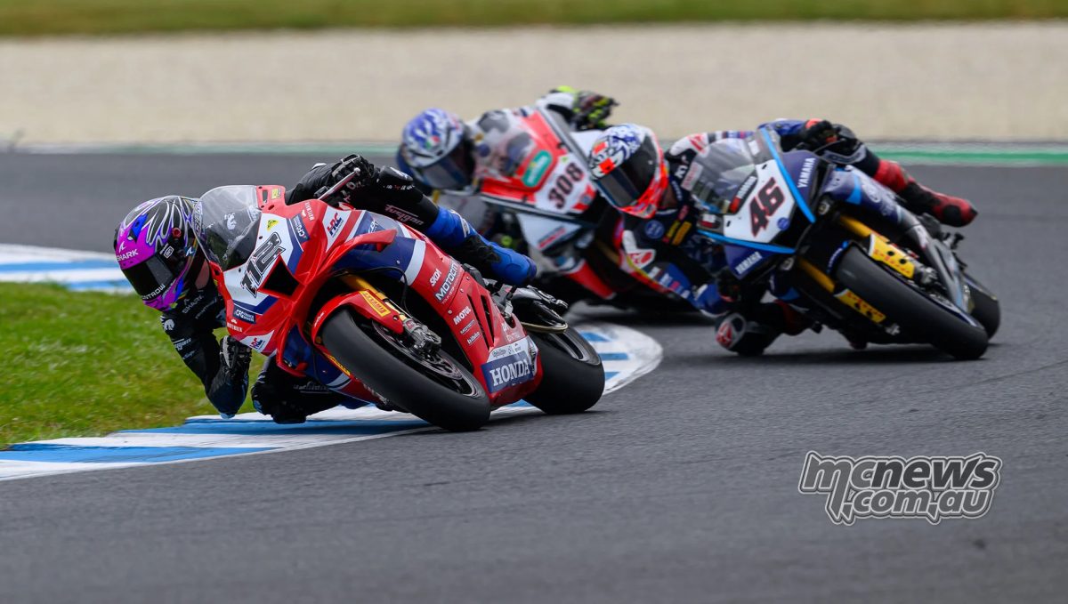 Филлип-Айленд: Войт выиграл вторую гонку Superbike — фото 3