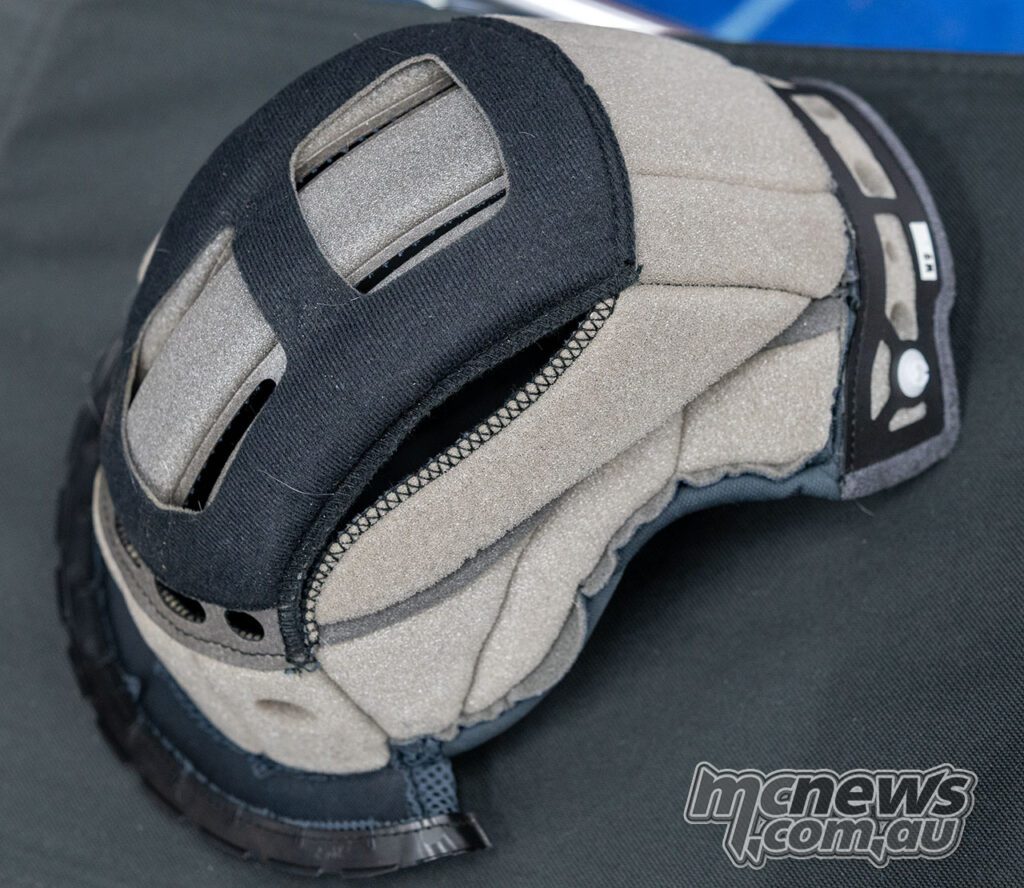 Shoei Personal Fitting System: шлем подгоняют под голову, а не наоборот — фото 2