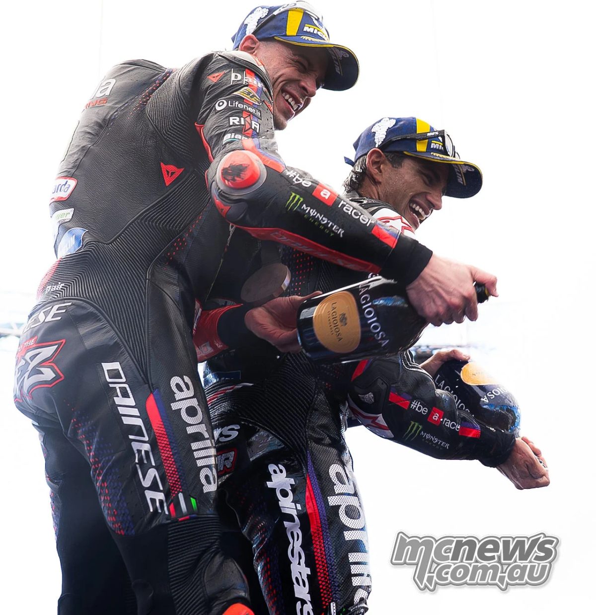 Мартен и Беццекки празднуют первое и третье места, а Aprilia выходит на одно очко вперёд Ducati в зачёте производителей