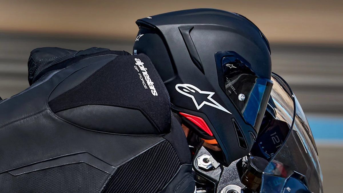 Alpinestars представила шлем Supertech R7 для дороги и трека