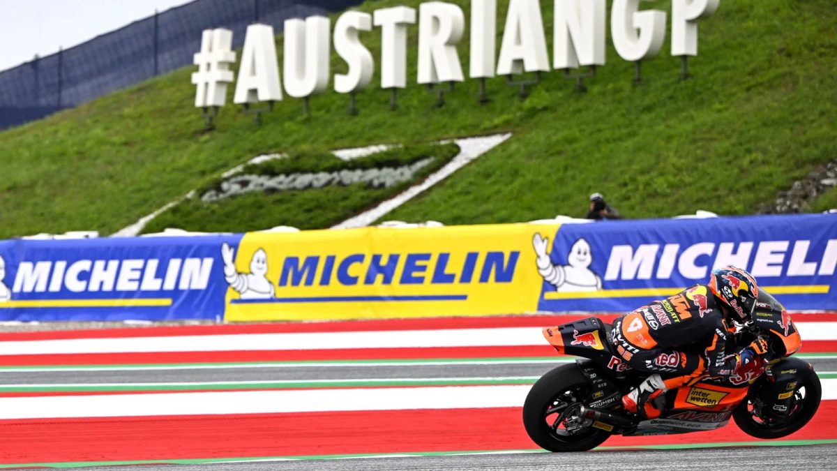 Вейер продлил контракт с KTM и метит в MotoGP