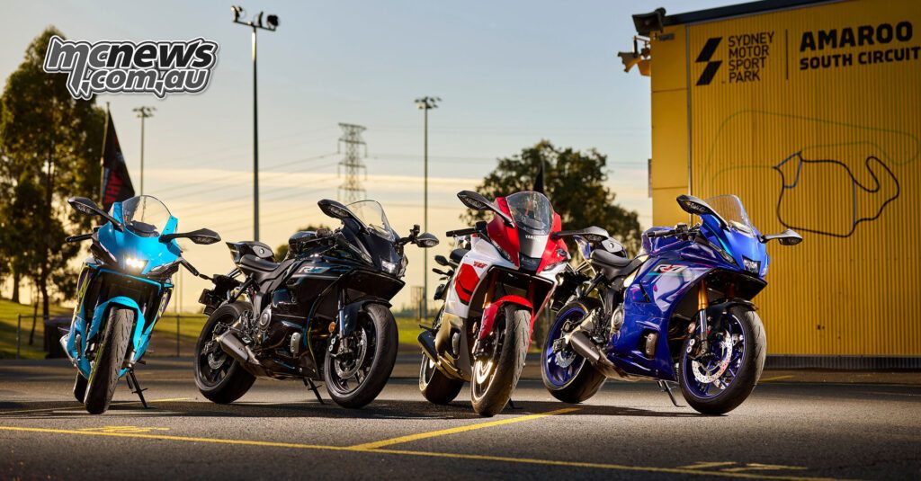 Четыре цветовые схемы обновлённой Yamaha R7