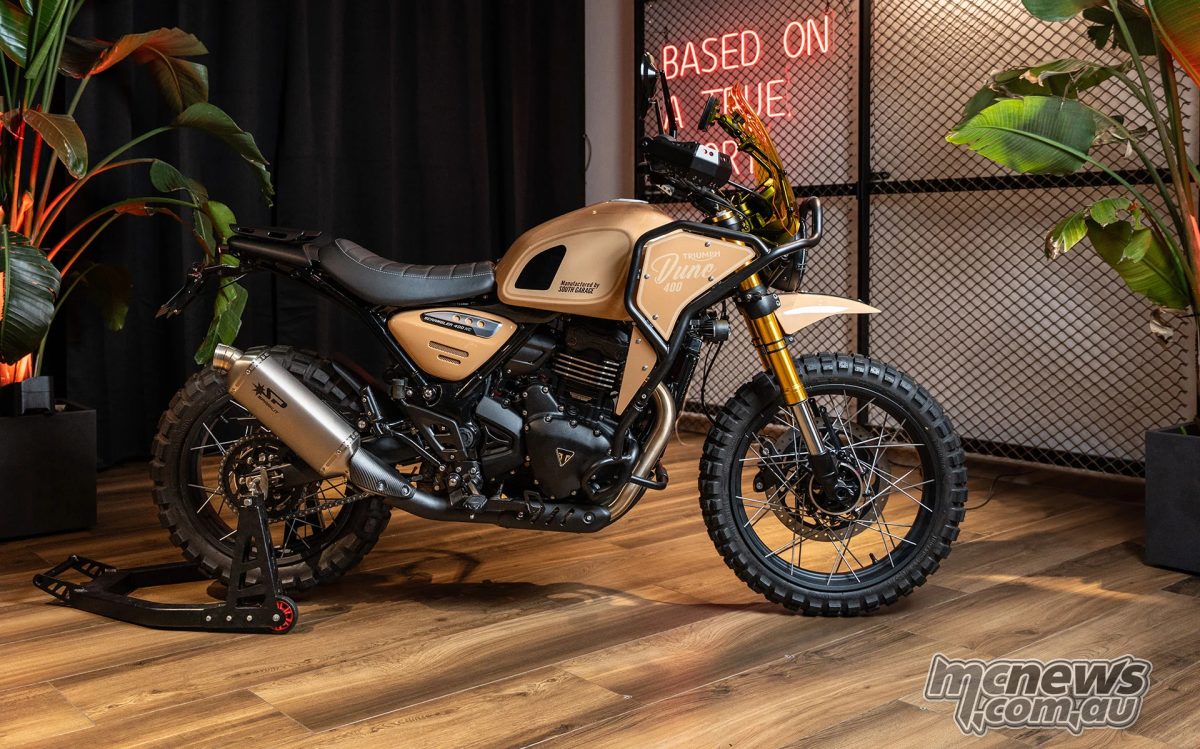 Dune 400 от South Garage придаёт Scrambler 400 XC раллийно-пустынный характер благодаря дополнительному кузову, стеклу и