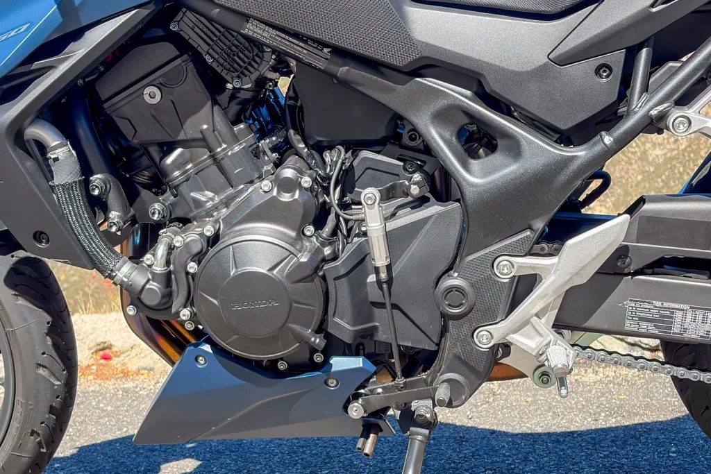 Обзор 2026 Honda CB750 Hornet E-Clutch: 16 фактов — фото 4
