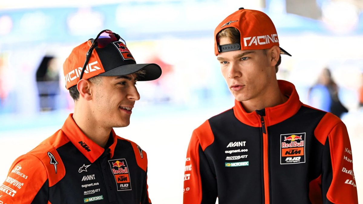 KTM сохраняет состав Moto2 без изменений