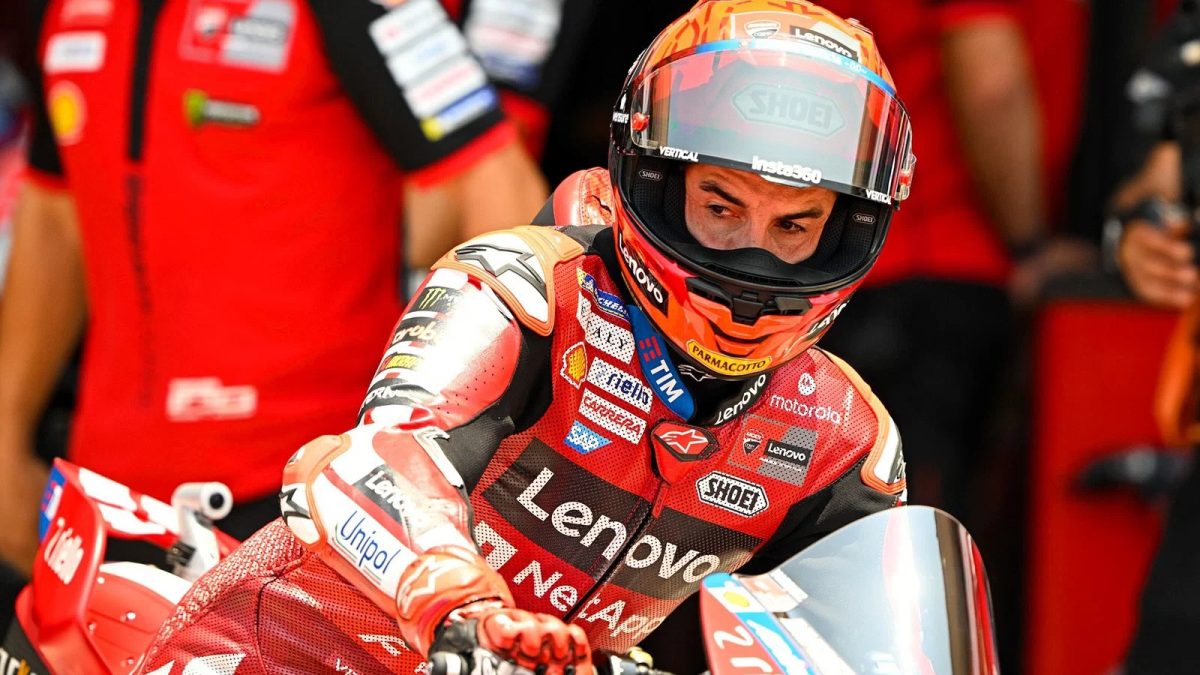 Первая поул-позиция в MotoGP для Фернандеса, Марк Маркес преследует Хорхе Мартина
