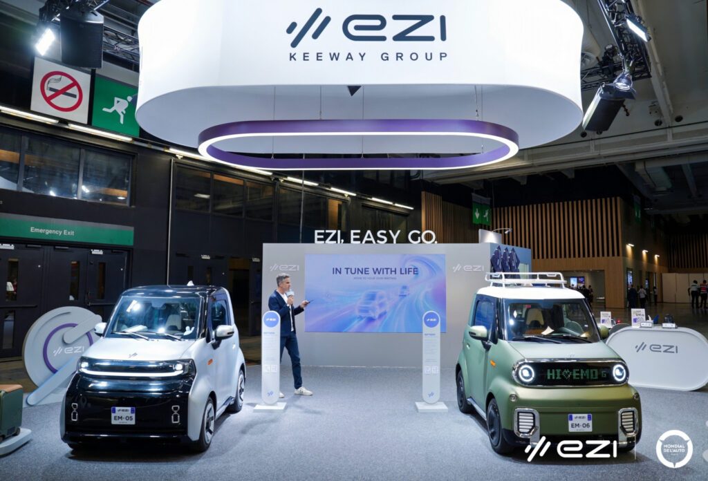 Фото: презентация EZI, на которой были представлены EM05 / EM06