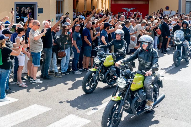 Завод и музей Moto Guzzi открылись в Манделло: 32 фото