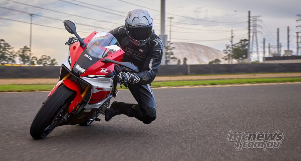 Может ли он быть мощнее? Да, может. Но у Yamaha есть и другие модели, которые закроют этот запрос… Этот мотоцикл прежде