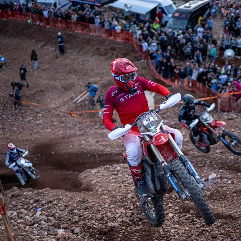 Sébastien Tortelli одержал победу в первый день Red Bull Erzbergrodeo 2026