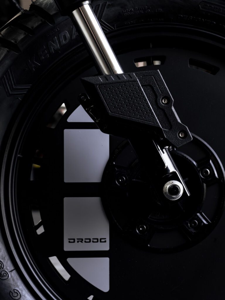 Droog Moto и Onyx представили кастомный электробайк UNIT-1