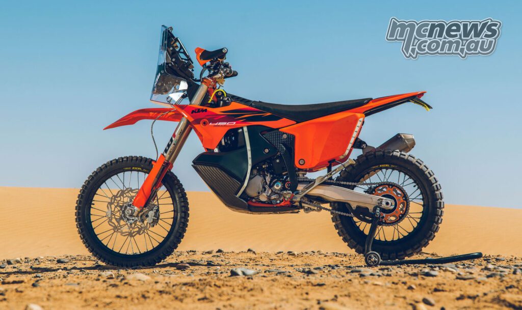 KTM 2027 450 Rally Replica будет продаваться в Австралии по цене $69,995 Ride Away, при этом местная квота ожидается крайне