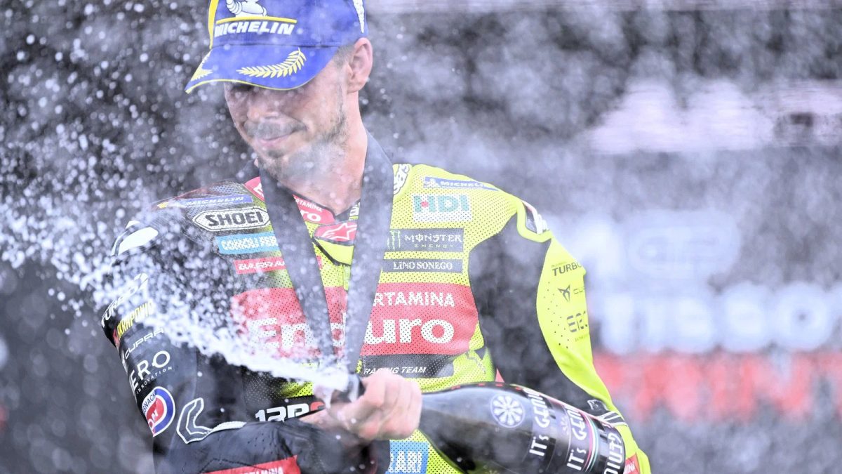 Ди Джаннантонио призвал дать всем гонщикам минимум тестов MotoGP перед 2027 годом — фото 2