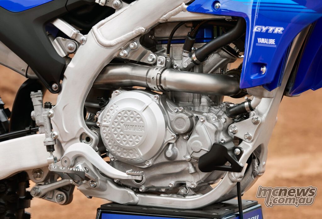 Новый двигатель YZ250F 2027 года рассчитан на более широкий диапазон мощности и крутящего момента, а Yamaha также увеличила