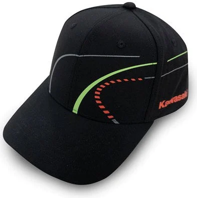 Шестипанельная кепка Kawasaki Apex Cap использует зелено-красную графику в гоночной стилистике и изогнутый козырек.