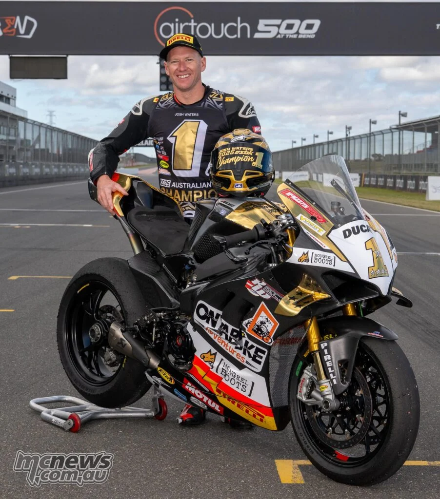 Джош Уотерс — чемпион Australian Superbike 2025 года в составе McMartin Racing — Image RbMotoLens