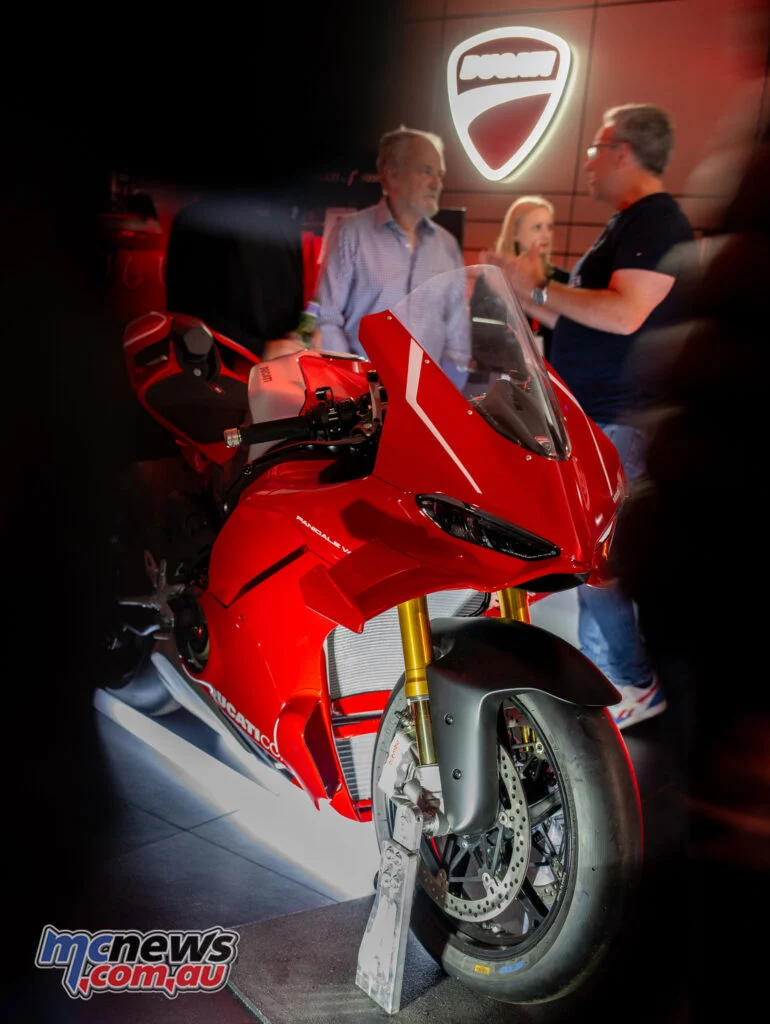 Новейший Ducati V4 R в этом году показывали на мероприятиях Ducati для дилеров в Австралии — Image RbMotoLens