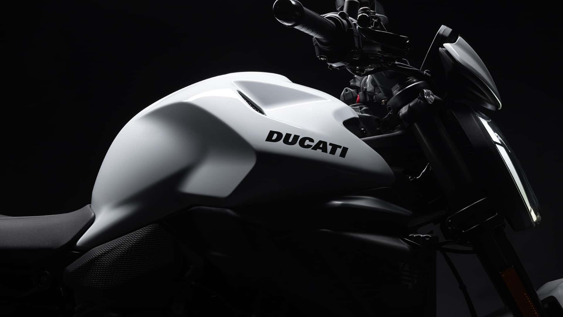Генеральный директор Ducati о возможной продаже со стороны VW: «Мы не комментируем слухи»