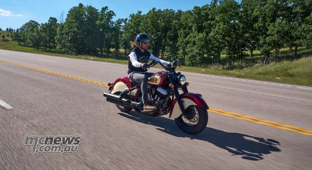 Chief Vintage Sturgis Edition сочетает красно-кремовую стилистику, вдохновленную 1930-ми, с современной платформой