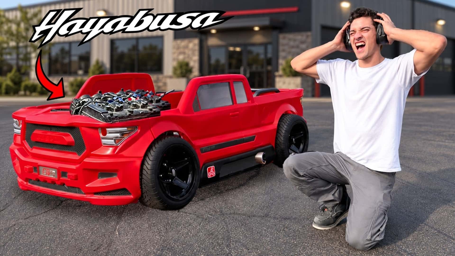 Карт с двигателем Suzuki Hayabusa собрали из детской кровати-грузовика