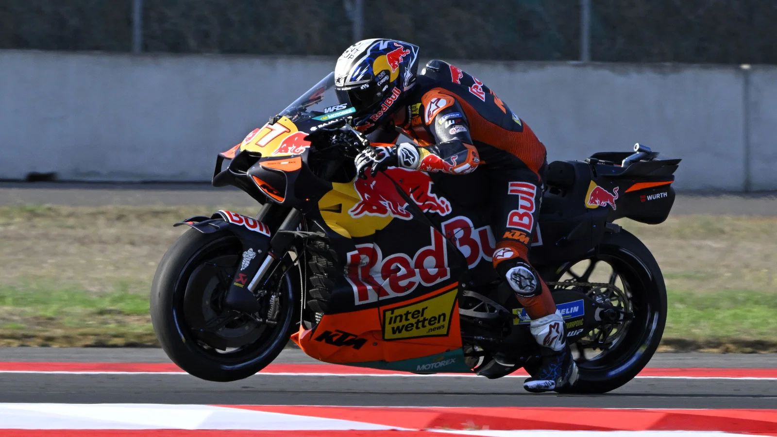 KTM ищет ответ на запрет holeshot в MotoGP