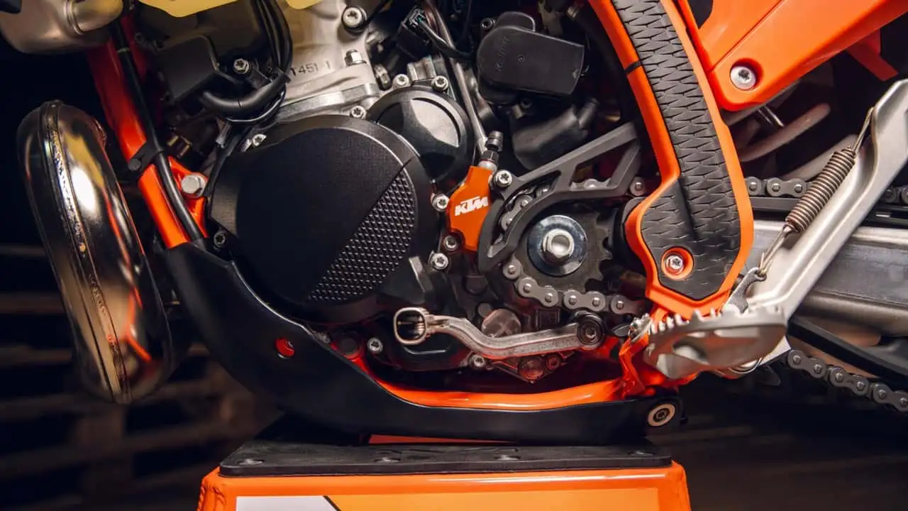 Новый внедорожный мотоцикл KTM обещает забираться буквально на любой мыслимый склон
