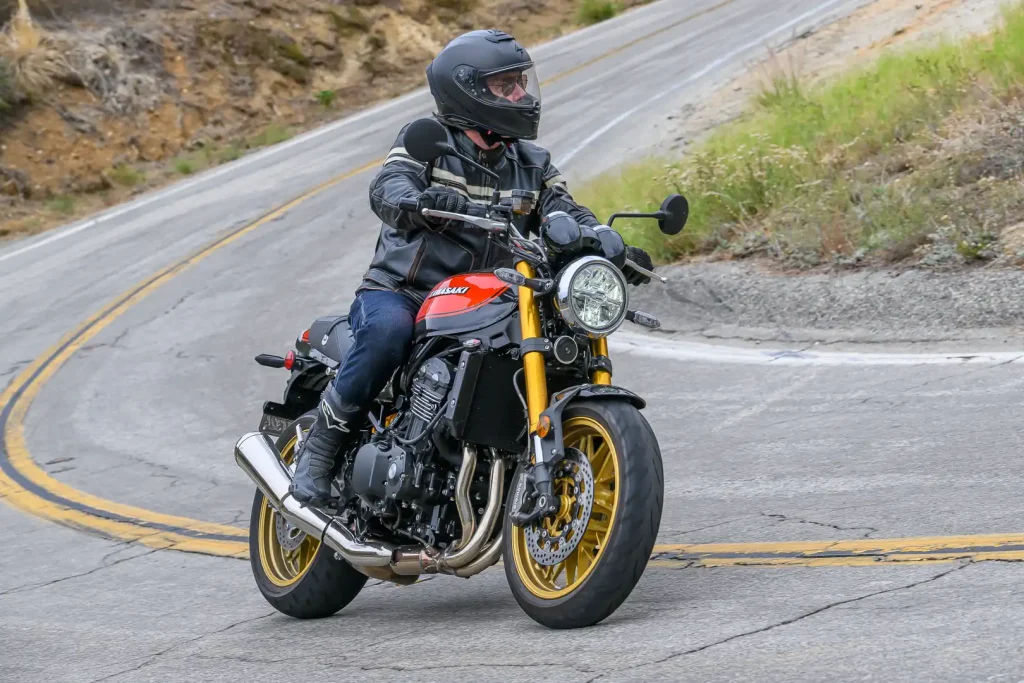 Обзор 2026 Kawasaki Z900RS SE: 18 ключевых фактов, ретро-стиль — фото 5