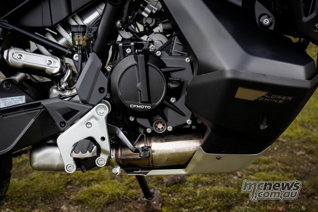 Новейшая модель CFMOTO оснащена двигателем, созданным на базе KTM 990