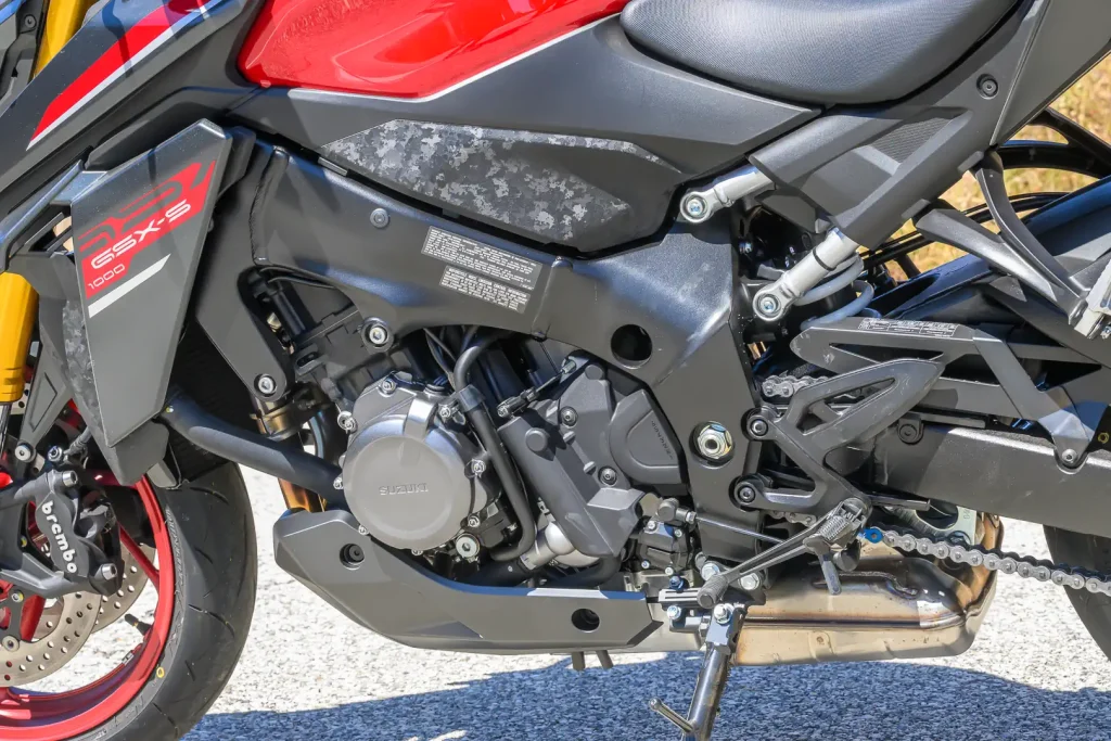 Обзор Suzuki GSX-S1000 2026 года: 11 быстрых фактов за $11,989 — фото 2