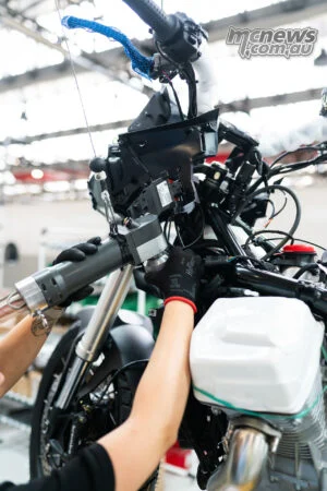 Moto Guzzi открыла обновлённый дом в Манделло — фото 19