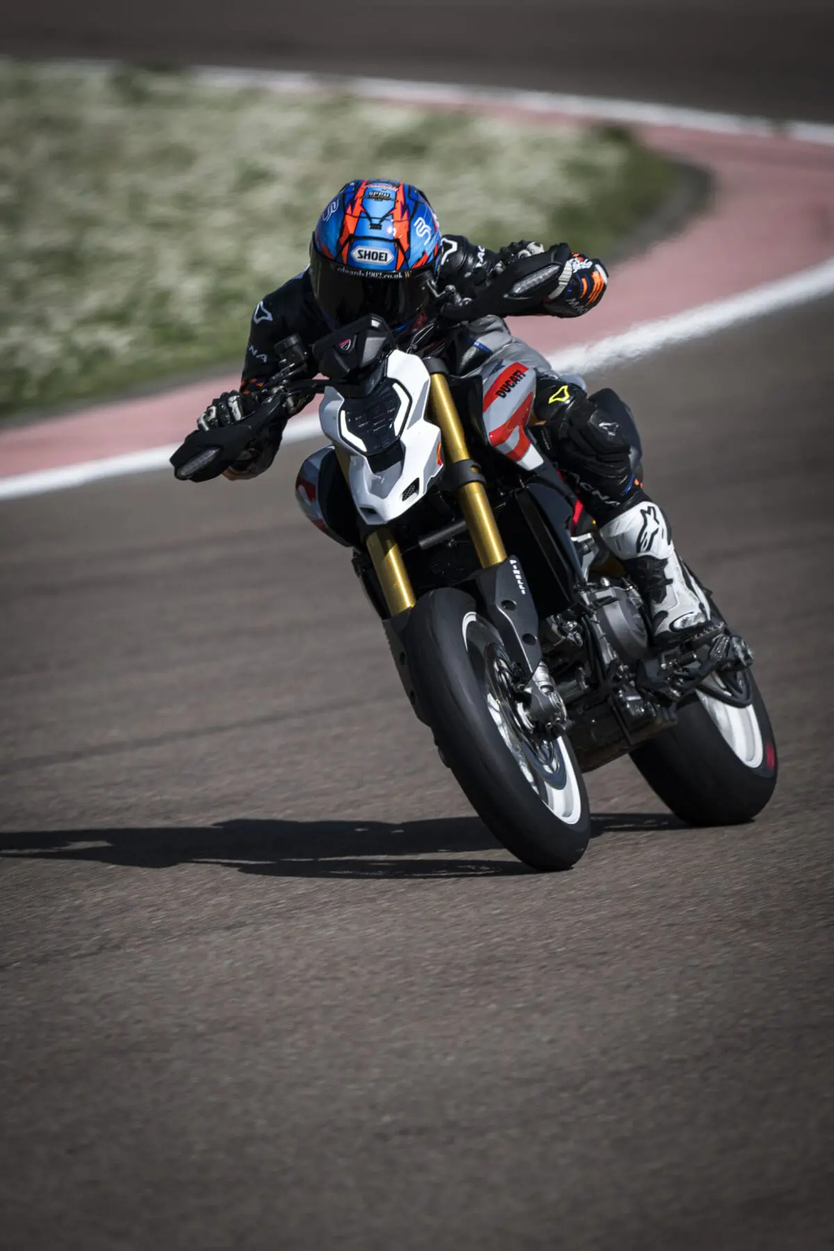 Первый тест: Ducati Hypermotard V2 — фото 3