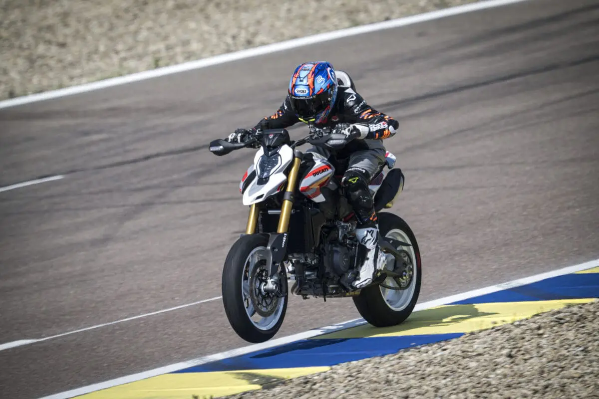 Технические характеристики Ducati Hypermotard V2