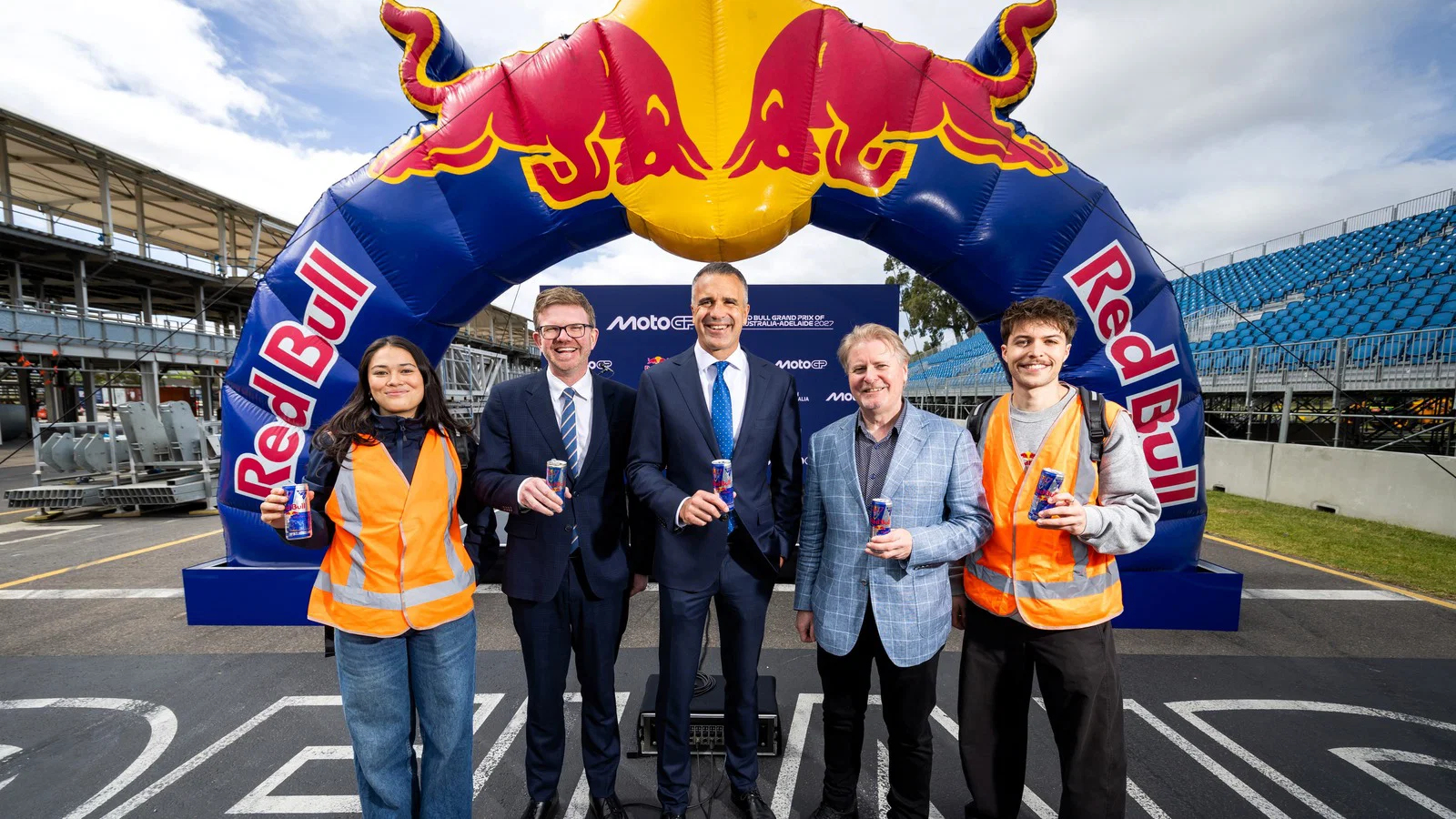 Red Bull стал титульным спонсором нового этапа MotoGP в Аделаиде
