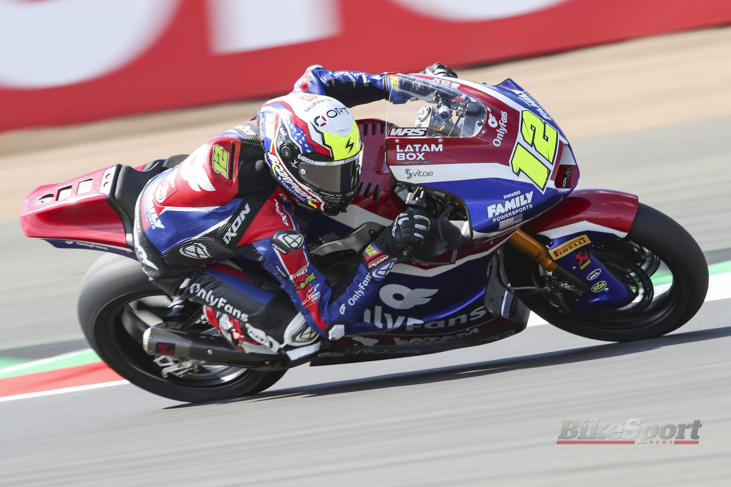 Результаты Moto2 на Гран-при Великобритании 2026, воскресенье: гонка
