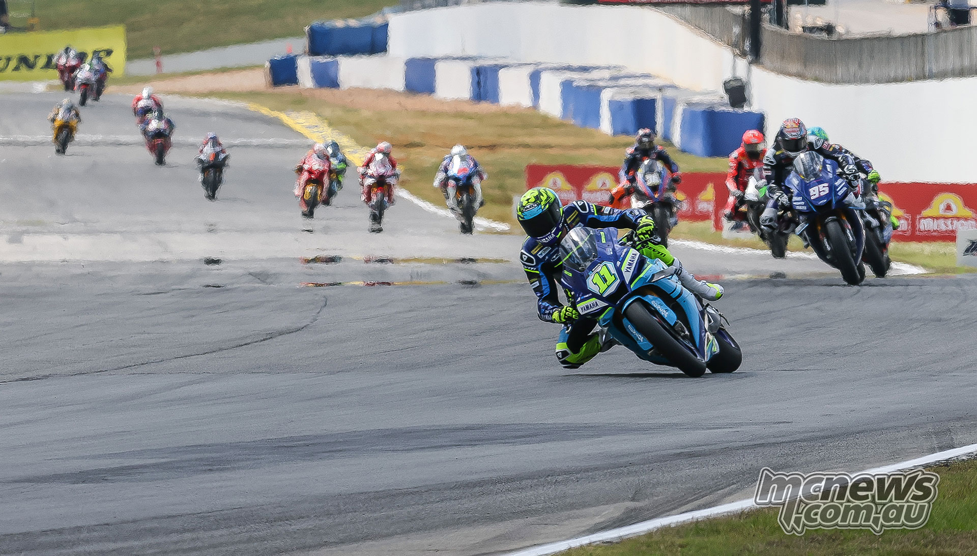 Superbike: Шольц начинает с победы, Фонг отвечает во второй гонке