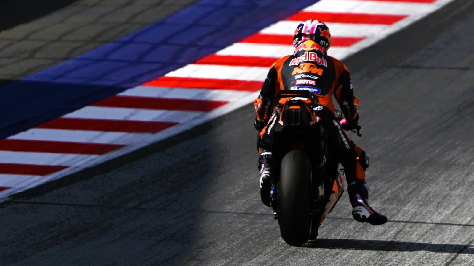 Тесты Pirelli в MotoGP должны были быть «обязательными для всех»