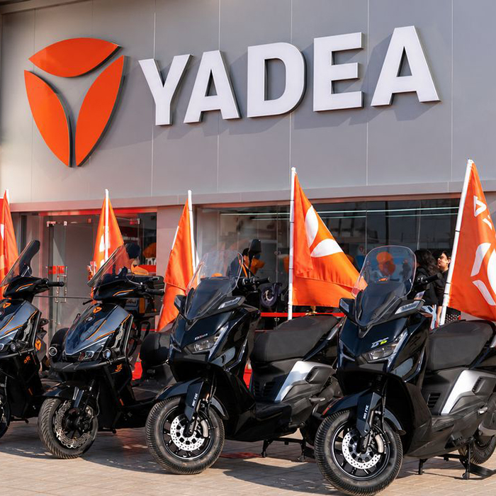 Yadea открывает первый флагманский магазин в Египте и расширяет продажи GT80 Maxi-Scooter
