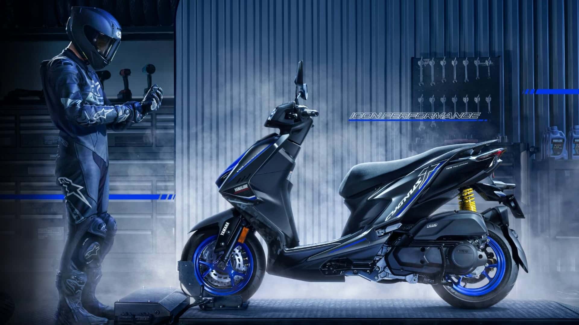 Yamaha превратила один из самых спортивных скутеров в мини-версию R1M